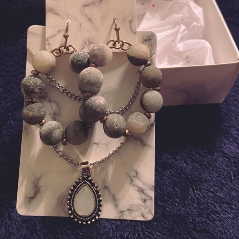 Earrings and necklace set